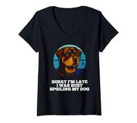 Donna Ero occupato a viziare il mio cane Rottweiler cucciolo amante proprietario Maglietta con Collo a V