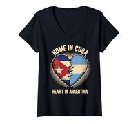 Donna Home in Cuba Heart in Argentina Half Argentine Cuban Roots Maglietta con Collo a V
