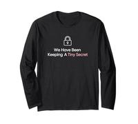 Donna Incinta Che Tiene Un Piccolo Annuncio Segreto Maglia a Manica