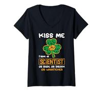 Donna Kiss Me I'm A Scientist Funny Shamrock St Patricks Day Maglietta con Collo a V