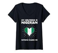 Donna La mia Ragazza è nigeriana Nulla Mi spaventa - Nigeria Heart Maglietta con Collo a V