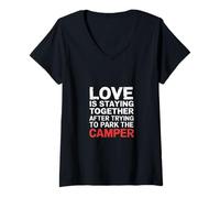Donna Love Is Staying Together After Parking the Camper -- Maglietta con Collo a V
