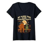 Donna My Alone Time Is for Everyone's Safety Halloween Maglietta con Collo a V