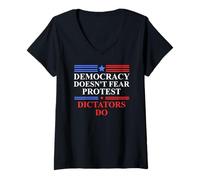 Donna No Kings America Democracy Doesn't Fear Protest Dictators Do Maglietta con Collo a V