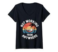 Donna Not Working from Anywhere Travel Burnout Traveler |- Maglietta con Collo a V