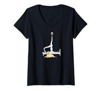 Donna Pilates vino Reformer Pilates con Labrador Retriever giallo Maglietta con Collo a V