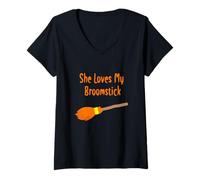 Donna She Loves My Broomstick Couples Matching Halloween Maglietta con Collo a V