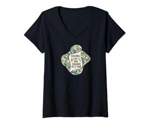 Donna Solving Life One Square At A Time Puzzle Logic Maglietta con Collo a V