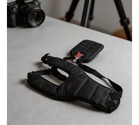 Doppia tracolla per decespugliatore e motosega, imbracatura regolabile in nylon con cuscino imbottito per una distribuzione ergonomica del carico e un comodo lavoro di giardinaggio, colore nero