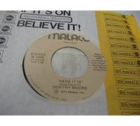 DORTHY MOORE - DORTHY MOORE 45 RPM Misty Blue / Here It Is