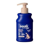 DOUXO® Skin & Coat SPA - Shampoo Anticaduta per Cani Ultra-Sicuro, 250 ml. Riduce l'eccessiva perdita di pelo, pulisce e idrata la cute, lascia il pelo morbido, fortificato e luminoso.