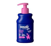 DOUXO® Skin & Coat Spa Shampoo Antiprurito per Cani, 250ml | Ultra-sicuro. Deterge e lenisce, rinforza il manto, lascia il pelo morbido e lucente. Formula delicata sulla pelle.