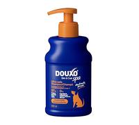 DOUXO® Skin & Coat SPA - Shampoo e Balsamo 2 in 1 per Cani Ultra-Sicuro, 250ml. Deterge e idrata in profondità la cute, rinforza il manto, lascia il pelo morbido, setoso e districato.