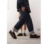 Dr. Martens - Adrian - Mocassini unisex in pelle rosso ciliegia con nappe 48