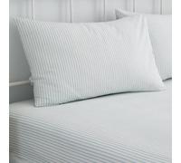 Dreams & Drapes - Lenzuolo con angoli per letto singolo (190 x 90 x 28 cm) - lussuoso policotone - copripiumino coordinato disponibile - lenzuolo bianco con strisce blu