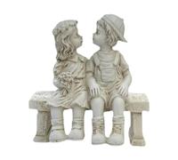 Dualoai Statuetta in Miniatura da Giardino Raffigurante Un Bambino e Una Bambina, in Resina, su Una panchina per aiuole.