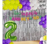 Due decorazioni di compleanno infinito e oltre 2 ° compleanno a tema giocattolo del fumetto