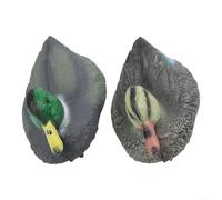Due esche a forma di anatra reale per la decorazione del laghetto da giardino progettate per simulare la presenza naturale del gregge e supportare l'interesse visivo all'aperto