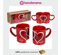 due tazze rosse a incastro incastrate con cuore rosso per coppia di innamorati