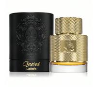 Eau de parfum unisex Qaa'ed 100 ml Note di testa: Cannella, Cardamomo, BergamottoNote di cuore: Zafferano, Sandalo, Cedro, GarofanoNote di fondo: Oud, Vaniglia, Cuoio, Ambra- Qaa'ed di Lattafa Perfume