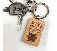 eBuyGB Portachiavi rettangolare in legno personalizzabile, con incisione a tema Star Wars, regalo per lei (Yoda Best Step-Mum)