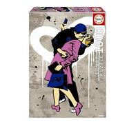 Educa - Puzzle 1000 pezzi Il ragazzo del bacio | Puzzle arte urbana | Misura 48x68 cm | Include colla Fix | Per adulti 14+ (20180)