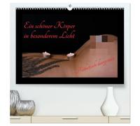 Ein schöner Körper in besonderem Licht (hochwertiger Premium Wandkalender 2026 DIN A2 quer), Kunstdruck in Hochglanz: Ästhetische Fotos einer schönen tätowierten Frau!