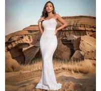 Elegante abito da sera lungo senza maniche e senza spalline con paillettes su tutta la superficie e design a coda di sirena che valorizza la figura L,M,S,XL,XSColore unicoPaillettes