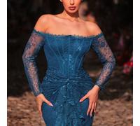 Elegante e romantico abito da sirena con spalle scoperte, maniche lunghe in pizzo trasparente, vita attorcigliata e balze sul fondo, colore blu velato, adatto per influencer, appuntamenti, vacanze, fe