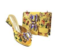 Elegante set di scarpe con tacco e borsa da donna, design italiano, look coordinato per feste e matrimoni, Giallo, 44 EU