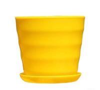 Eleganti vasi da fiori imitazione con efficaci fori di drenaggio e vassoi per proteggere le superfici, realizzati con materiali riciclabili per esposizione di piante interne ed esterne (giallo)