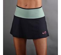 Endless Dinamico ed elegante sul campo La Endless Mile Skirt combina la funzionalità sportiva con un design moderno ed è la scelta perfetta per le giocatrici che apprezzano il comfort e la libertà di 