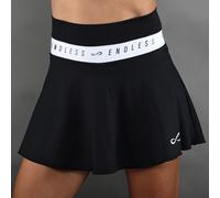 Endless Scopri l'eleganza sportiva con Allure Gonna Donna di Endless Abbina stile e performance sul campo da padel con Allure Gonna Donna di Endless. La sua composizione in 80% poliammide e 20% elasta