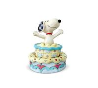 Enesco 6005944 Peanuts di Jim Shore Snoopy che salta fuori dalla torta di compleanno, statuetta da 5,5 pollici multicolore