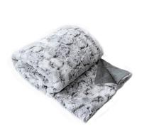 Enjoy Home - Plaid in finta pelliccia foderata in pile 125 x 150 cm - Lou Grigio - Certificato Oeko-TEX - 100% poliestere - Collezione Corteccia