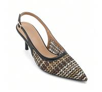 Escarpins Slingback à Bout Pointu en Raphia Tressé e Talon Bobine Descrizione VendeuseLa bellezza della raffinatezza e della natura è la bellezza delle scarpine e l'unicità delle slingback. Mariant co