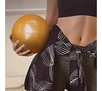 Esercizio con la palla per ginnastica ritmica, palla ritmica per esibizioni