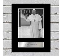 Espositore fotografico montato su papa Francesco #3
