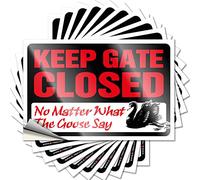 Etichette grafiche con nome personalizzato laminato per auto, con scritta "Keep Gate Closed No Matter What The Goose Say/Whisky Signs for Home Bar (8 x 12 cm, 10 pezzi)