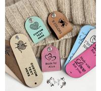 Etichette In Pelle Personalizzate Fatte A Mano,In Pelle Con Logo Di Testo Personalizzato For Rivetti,Etichette A Maglia E All'uncinetto,For Vestiti,Accessori Fai Da Te (B, 2.5×0.8)