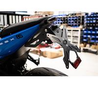 EVOTECH KIT PORTATARGA RECLINABILE SUZUKI GSX-8R 2024-2026 + LUCE + CATADIOTTRO