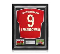 Exclusive Memorabilia Maglia del Bayern Monaco 2019-20 autografata da Robert Lewandowski. Montatura di qualità Superiore.