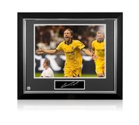 Exclusive Memorabilia Presentazione autografata da Luka Modric: 1° Gol del Milan. Cornice Deluxe