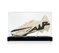 Exclusive Memorabilia Scarpa da Calcio Firmata da Luka Modric. Vetrina