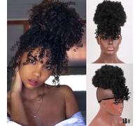 Extension e pezzi di capelli dall'aspetto naturale Chignon afro sintetico con frangia e coulisse for donne nere Extension per coda di cavallo con clip in capelli(Dark black)