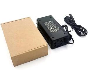 F10mobility Caricatore compatibile Bicicletta elettrica mountain bike Cecotec e-Xplore 07179 alimentatore per bicicletta elettrica