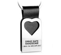 FABACH Portachiavi a forma di cuore con incisione in pelle - Ciondolo portafortuna auto guida attenta - Drive safe handsome I need you here with me, Nero , taglia unica, Elegante