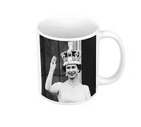 Fabulous Tazza in ceramica da 325 ml, con scritta "Young Queen Elizabeth II Greets Queen of England", in bianco e nero, stile vintage