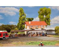 FALLER 131380 Scala HO Hobby - Stazione di Ebelsbach (con pensilina inclusa)