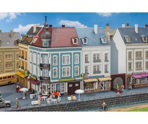 FALLER Fa 232387-2 Case a schiera Beethovenstraße, Accessori per modellismo, modellismo, 18,5 x 7,7 x 27,9 cm